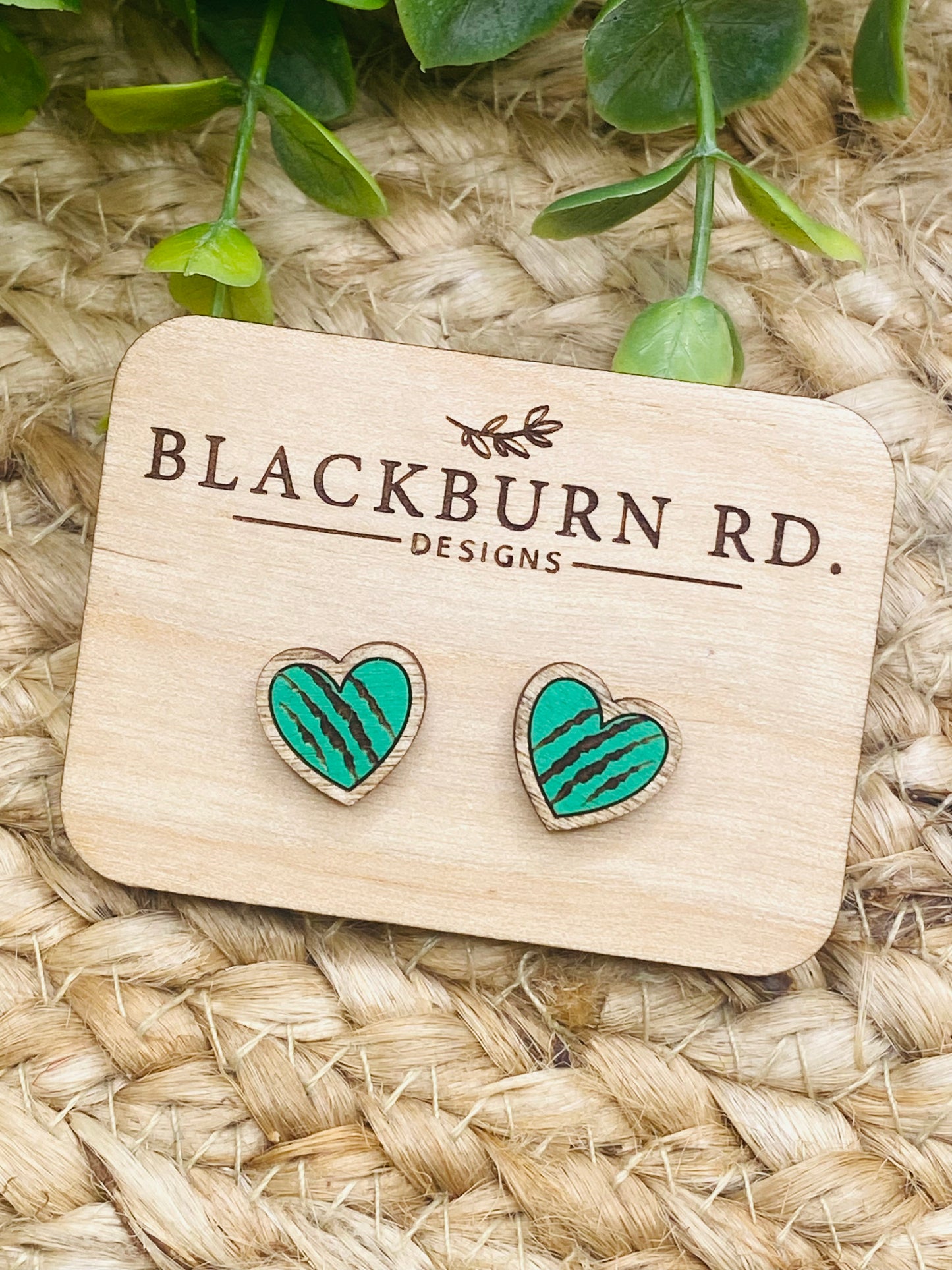 Clawed Heart Stud Earrings