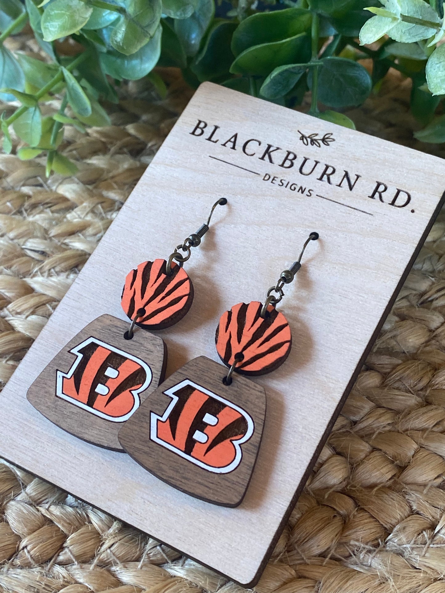 Bengals B Logo Oblong Dangle with Tiger Stripe Connector