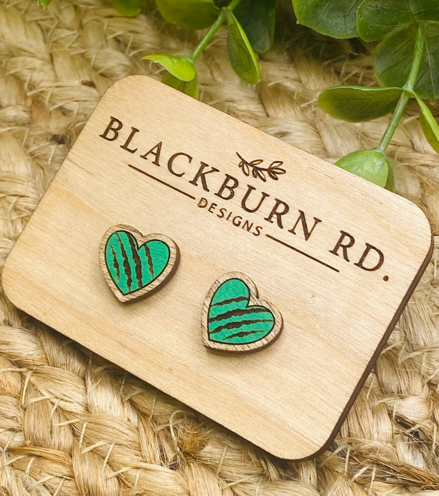 Clawed Heart Stud Earrings