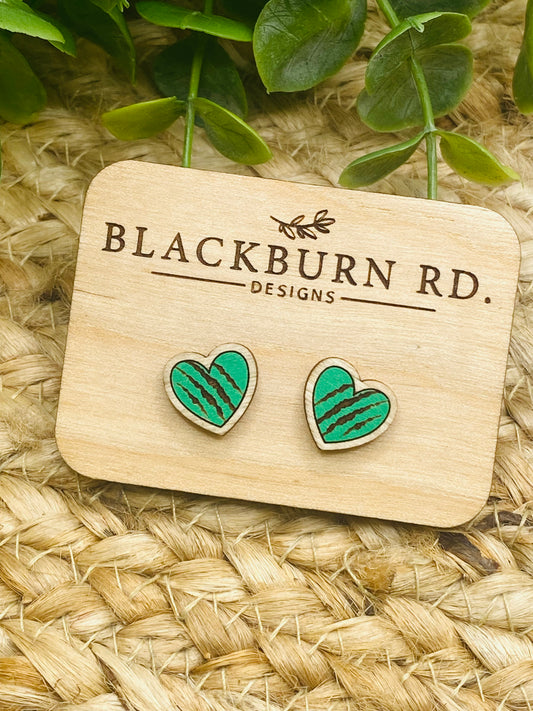 Clawed Heart Stud Earrings