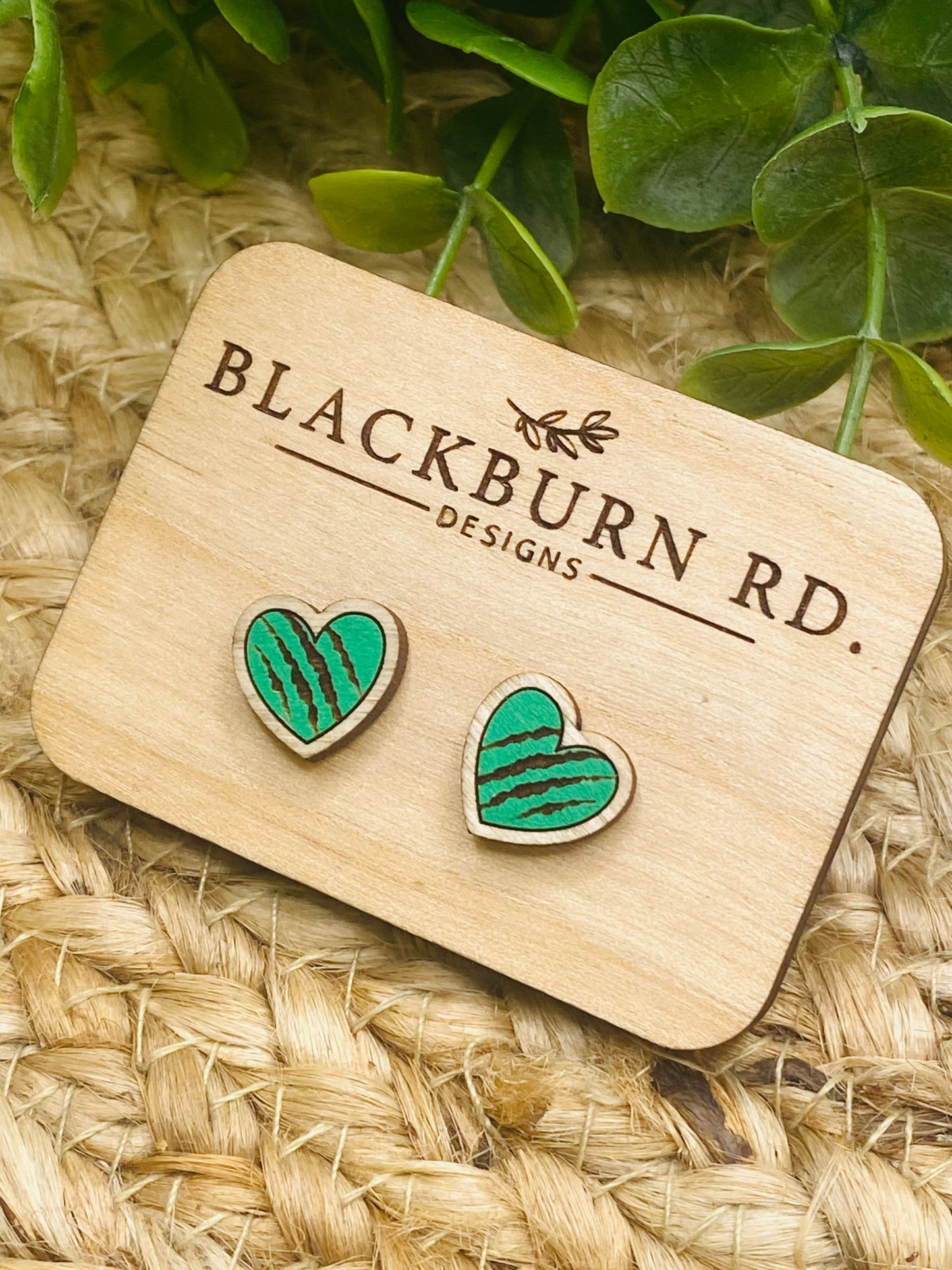 Clawed Heart Stud Earrings