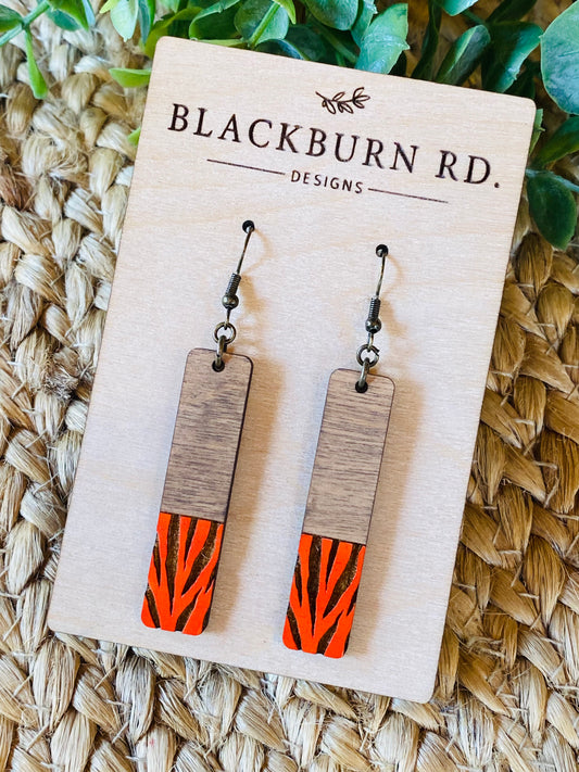 Half Tiger Stripe Bar Earrings