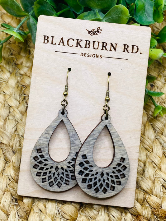 Weathered Gray Geometric Wing Teardrops