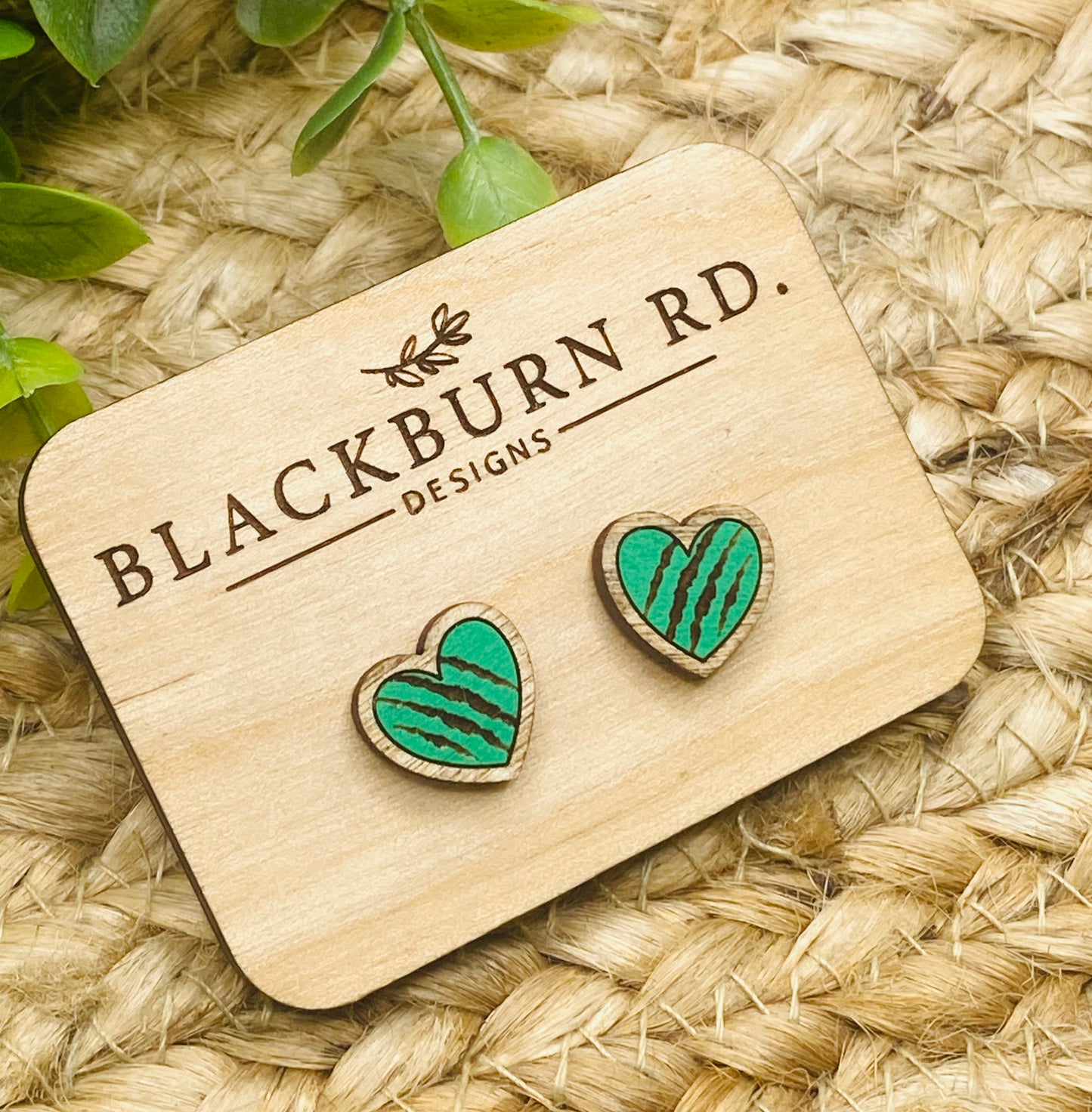 Clawed Heart Stud Earrings