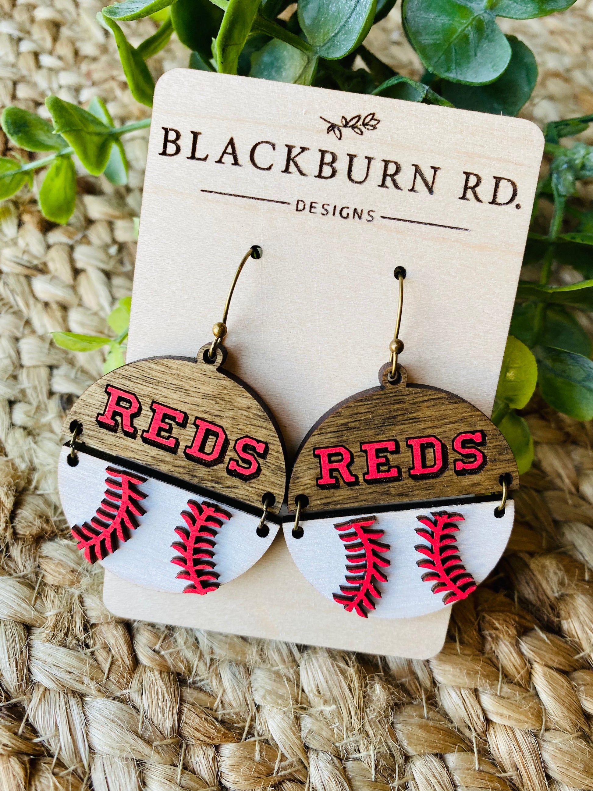 Reds Split Round Dimensional Dangles – Blackburn Rd. Designs